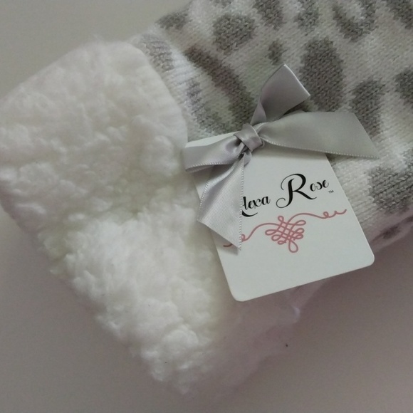 Alexa Rose slipper socks 9-11 NWT - Picture 2 of 6
